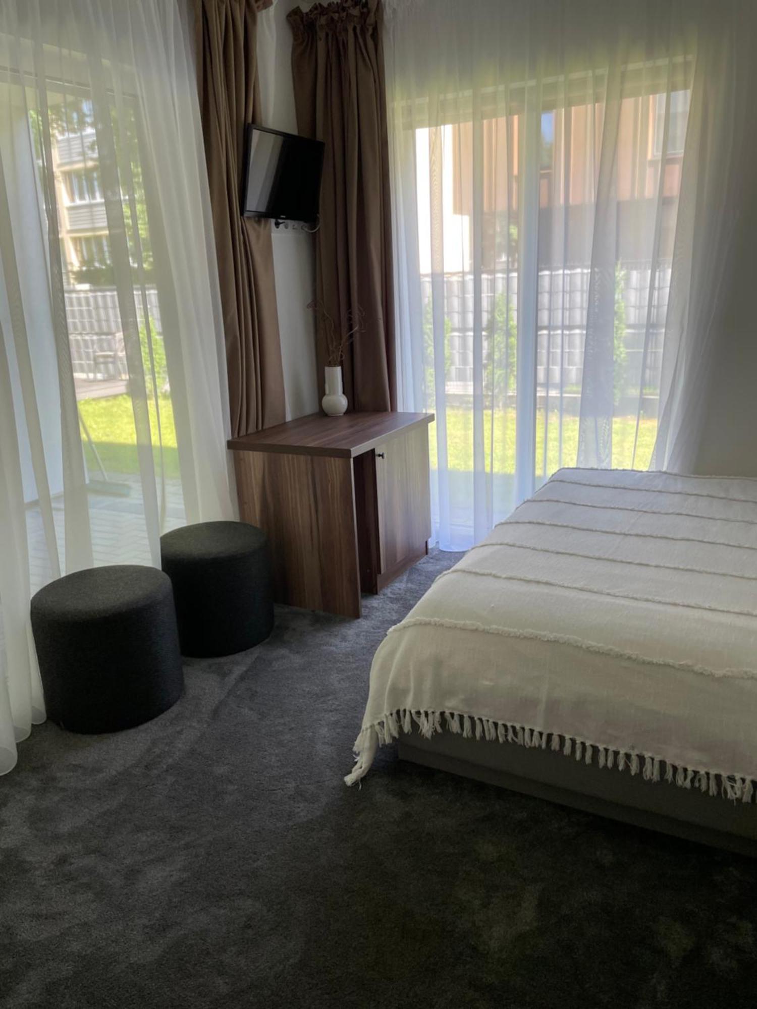Izabeles Apartamentai Palanga Esterno foto