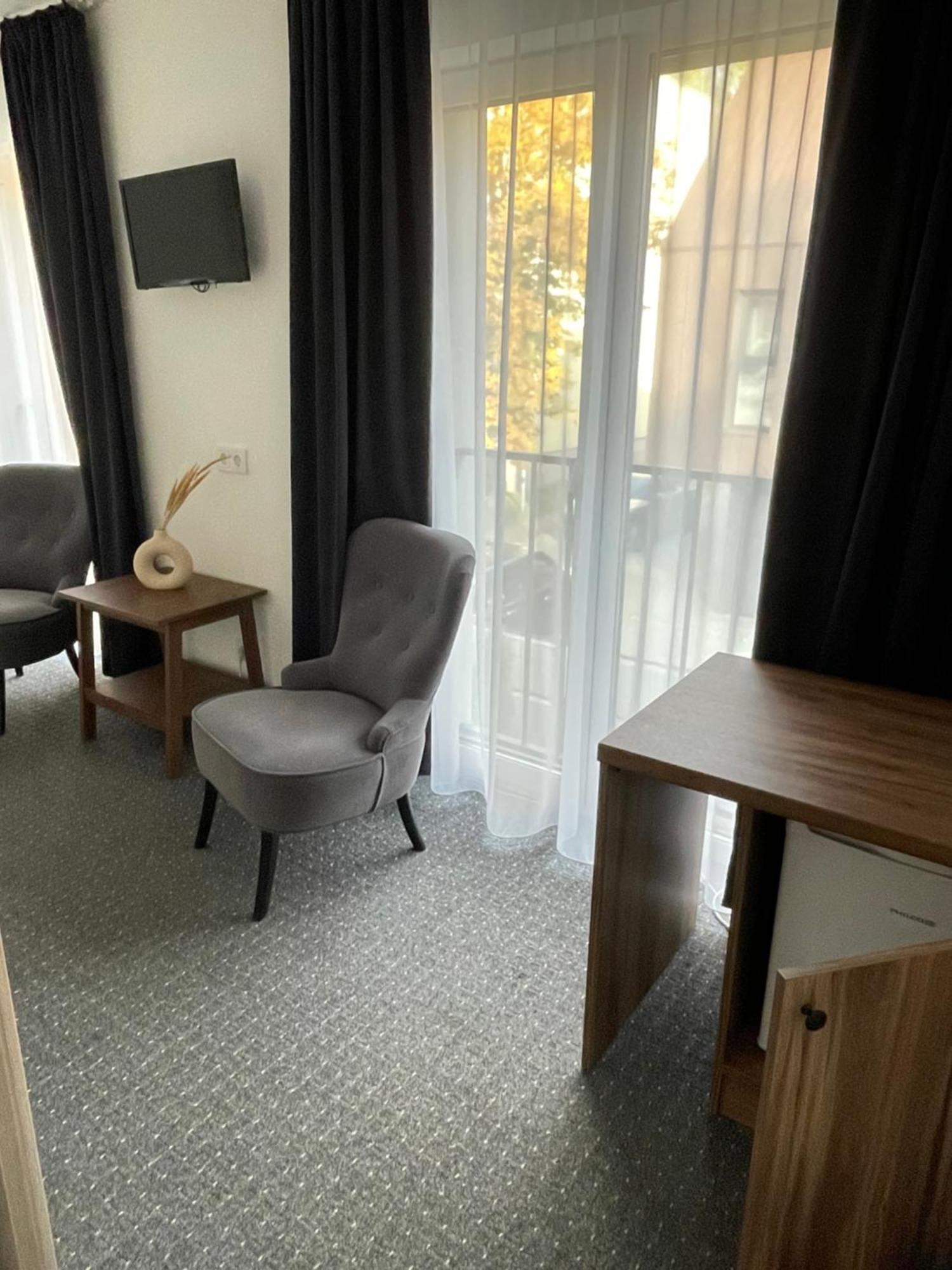 Izabeles Apartamentai Palanga Esterno foto